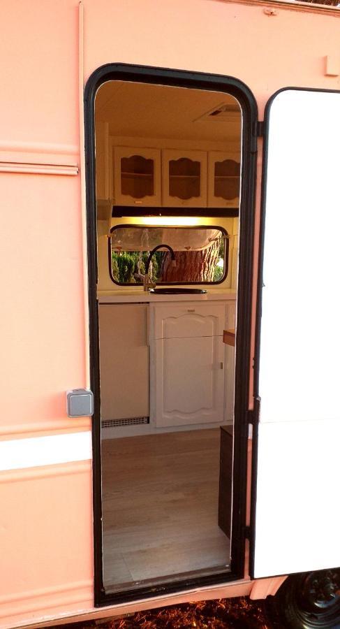 Caravana- Glamping Casa Tortuga La Nucía エクステリア 写真
