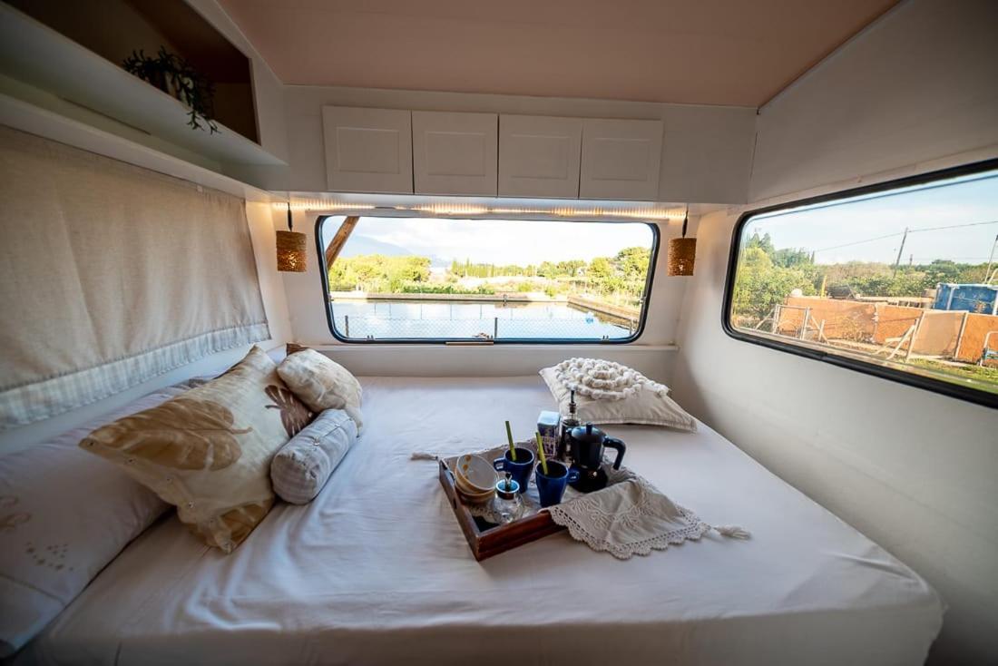 Caravana- Glamping Casa Tortuga La Nucía エクステリア 写真