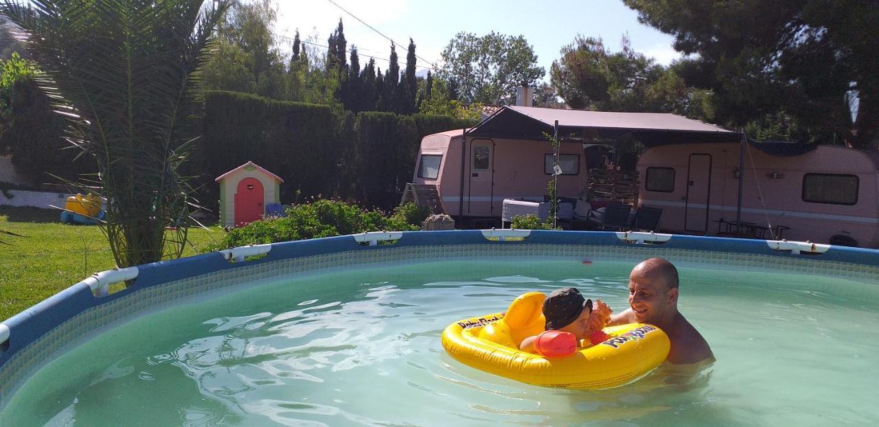 Caravana- Glamping Casa Tortuga La Nucía エクステリア 写真