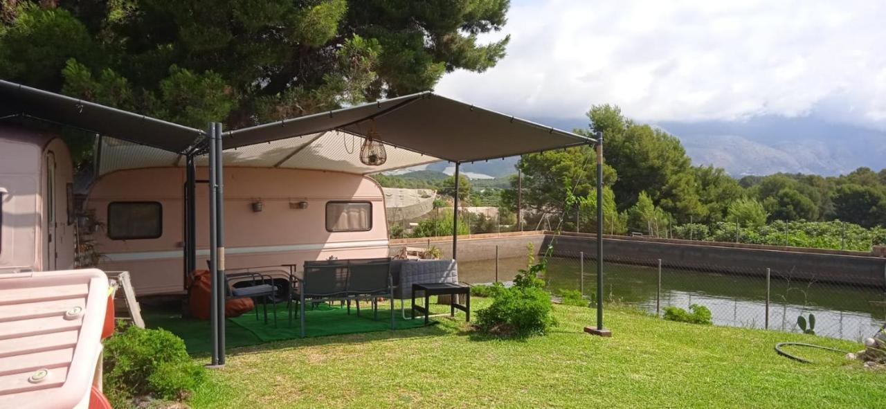 Caravana- Glamping Casa Tortuga La Nucía エクステリア 写真