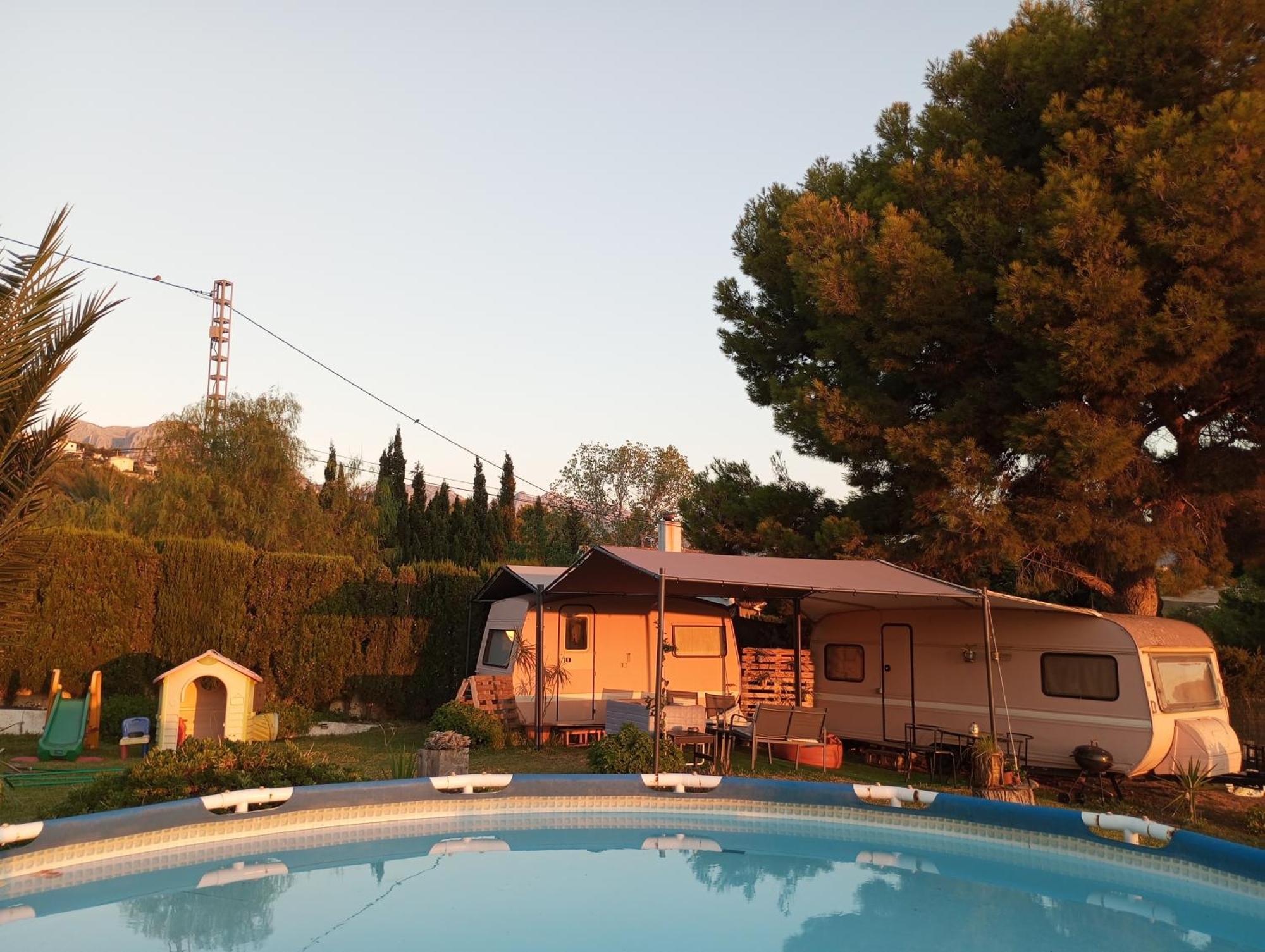 Caravana- Glamping Casa Tortuga La Nucía エクステリア 写真