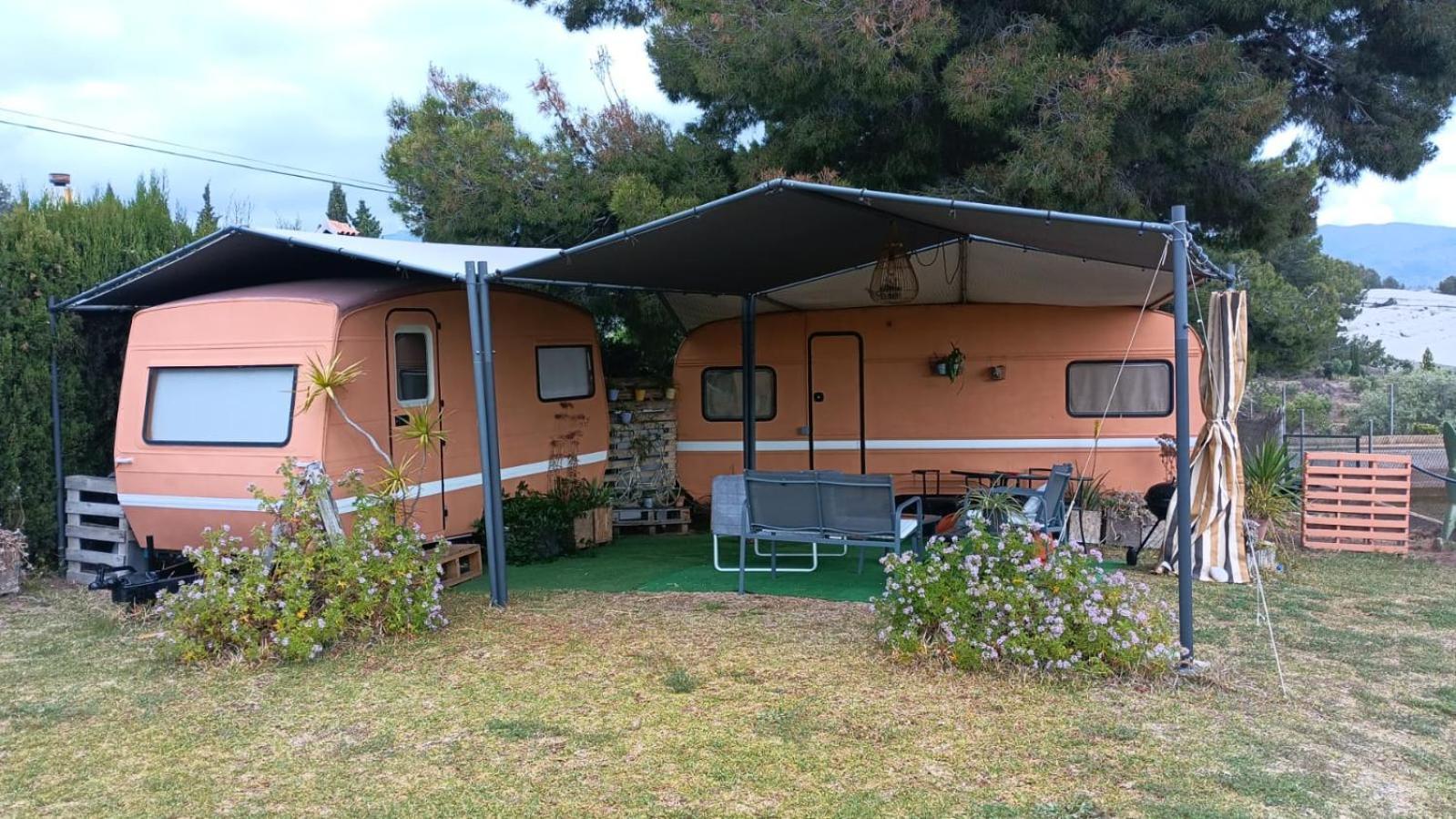 Caravana- Glamping Casa Tortuga La Nucía エクステリア 写真